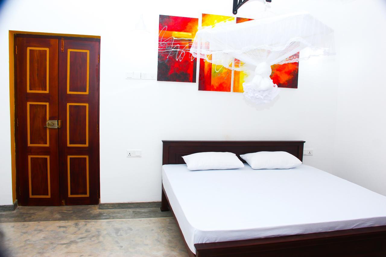 Villa Palm Breeze Polhena Exterior foto